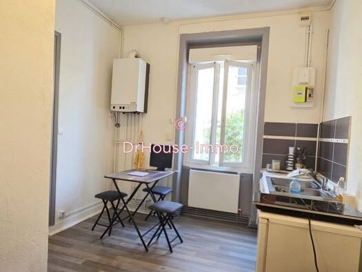 Appartement à vendre 37 000 € 2 pièces 1 chambre 25 m² RDC/1 Crêt de Roc Saint-Étienne 42100