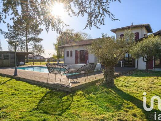 Maison à vendre 330 000 € 6 pièces 3 chambres 190 m² 5 618 m² de terrain Fargues 40500