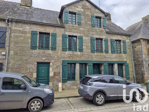 Maison à vendre 256 500 € 10 pièces 5 chambres 252 m² 554 m² de terrain Rostrenen 22110