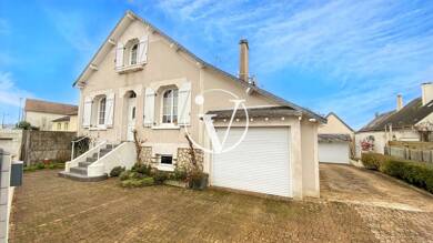 Maison à vendre 247 000 € 5 pièces 3 chambres 95 m² 865 m² de terrain Centre Ville Vendome 41100