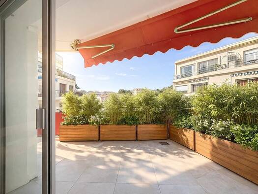 Appartement à vendre 549 000 € 3 pièces 2 chambres 70 m² 3ème étage Petit Juas Cannes 06400