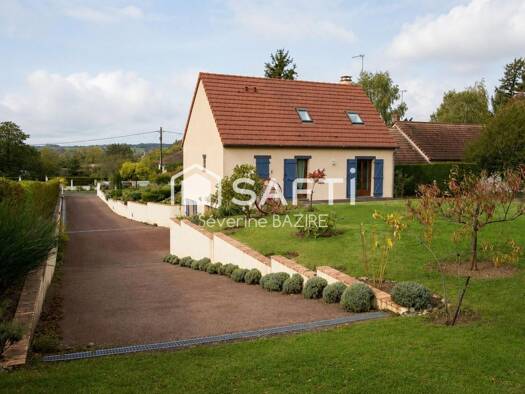 Maison à vendre 204 000 € 6 pièces 4 chambres 140 m² 2 675 m² de terrain Châteaumeillant 18370