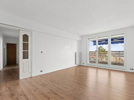 Appartement à vendre 441 000 € 3 pièces 2 chambres 75 m² 3ème étage Président Roosevelt Saint-Germain-en-Laye 78100