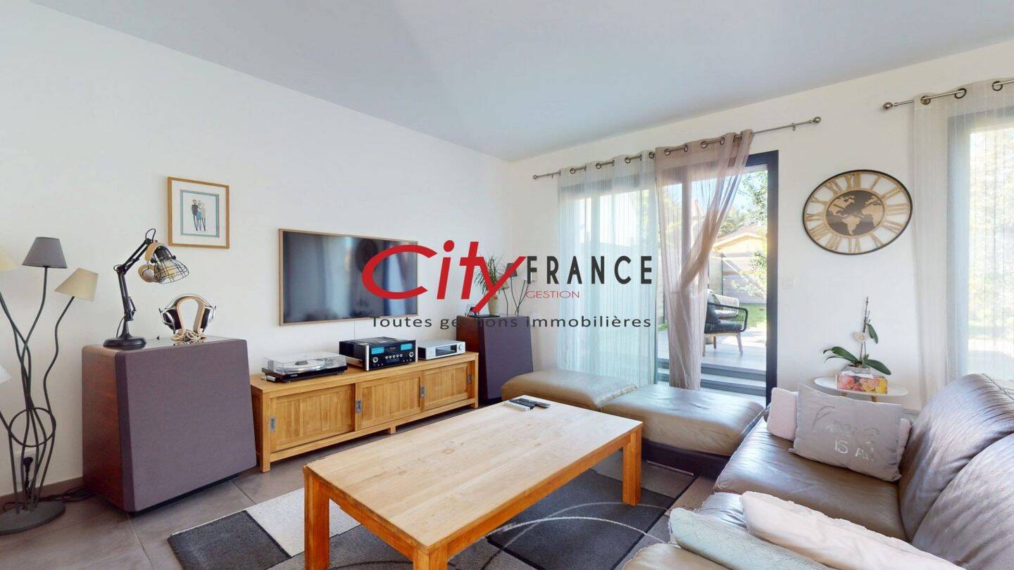 Maison à vendre, 144m², MORAINVILLIERS