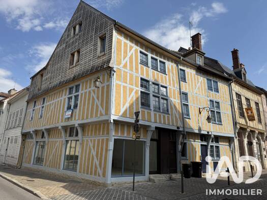 Appartement à vendre 165 000 € 4 pièces 2 chambres 78 m² Étage 1/3 Cathédrale Troyes 10000