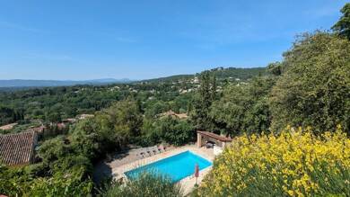 Villa à vendre 697 000 € 4 pièces 3 chambres 97 m² 2 314 m² de terrain Cotignac 83570