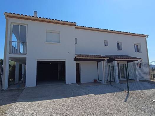 Appartement à louer 1 150 € 4 pièces 3 chambres 72 m² RDC/1 Gigean 34770