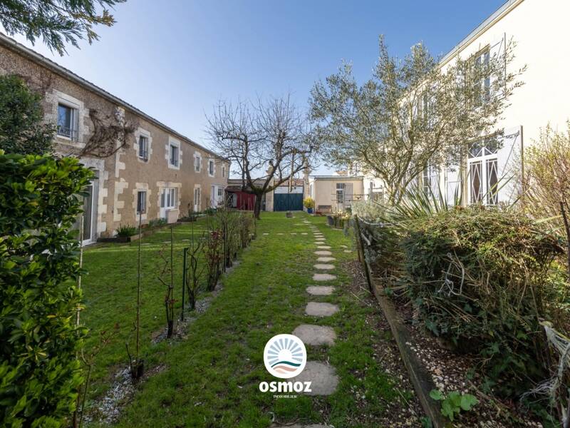 Maison à vendre, 450m², BOURGNEUF