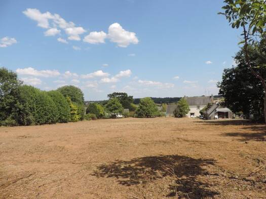 Terrain constructible viabilisé à vendre 27 100 € 3 220 m² de terrain Lohuec 22160