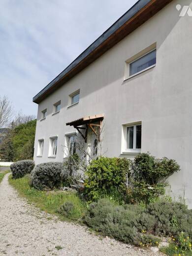 Maison à vendre 298 000 € 7 pièces 5 chambres 160 m² 2 098 m² de terrain Die 26150