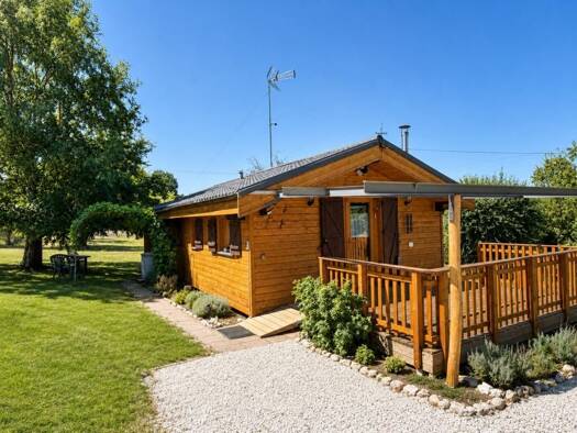 Chalet à vendre 96 000 € 3 pièces 2 chambres 38 m² 2 394 m² de terrain Saint-Dizier 52100