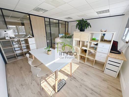 Espace bureau à louer 1 250 € 25 m² de bureaux Lazaro-Le Touquet-Centre Marquette-lez-Lille 59520