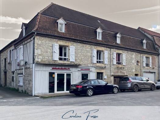 Immeuble à vendre 236 812 € 390 m² Bretenoux 46130