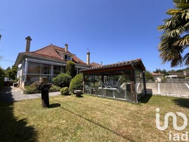 Maison à vendre 240 000 € 6 pièces 5 chambres 137 m² 958 m² de terrain Saint-Céré 46400
