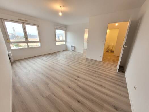 Appartement à louer 864 € 3 pièces 2 chambres 65 m² 2ème étage Amiens 80000