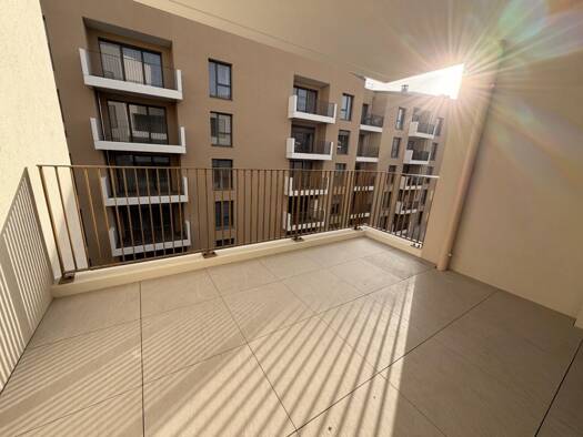 Appartement à louer 990 € 3 pièces 2 chambres 72 m² Étage 3/5 Le Centre-Centre Ville Roanne 42300