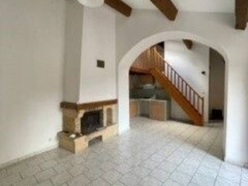 Maison à louer, 69m², LES MATELLES