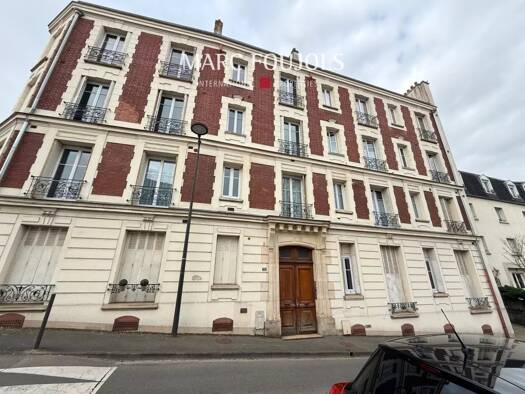 Appartement à louer 1 200 € 4 pièces 2 chambres 72,3 m² Étage 3/3 Centre-Gare Chantilly 60500