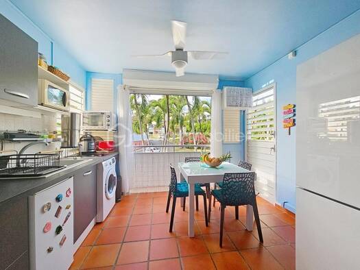 Appartement à vendre 180 000 € 1 pièce 24 m² Étage 1/2 Saint-François 97118