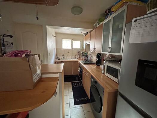 Appartement à vendre 127 600 € 3 pièces 2 chambres 77 m² RDC Redessan 30129