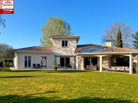 Maison à vendre 519 000 € 6 pièces 4 chambres 180 m² 1 520 m² de terrain Ouest Parempuyre 33290