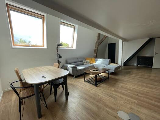 Duplex à louer 830 € 3 pièces 2 chambres 66,8 m² Étage 2/3 Tourcoing 59200