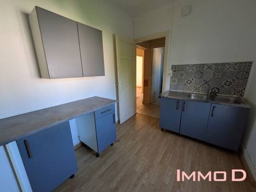 Appartement à vendre 62 000 € 3 pièces 2 chambres 60,72 m² Étage 1/3 Charmes 88130