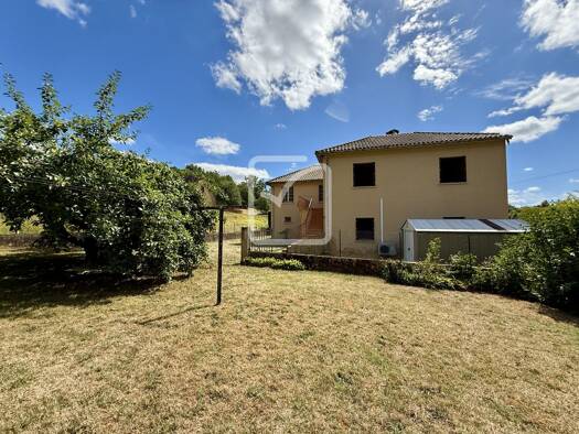 Maison à vendre 198 000 € 6 pièces 4 chambres 126 m² 1 541 m² de terrain Sarlat-la-Canéda 24200