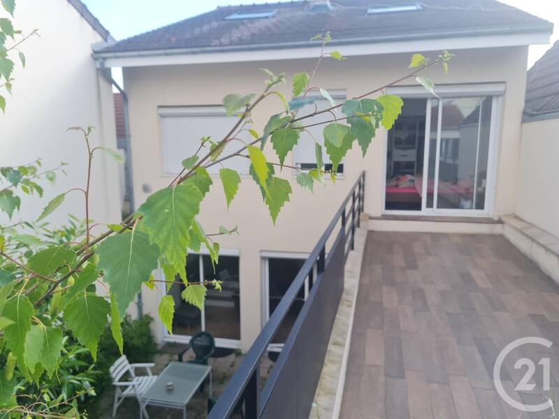 Maison à louer, 159m², NANTERRE