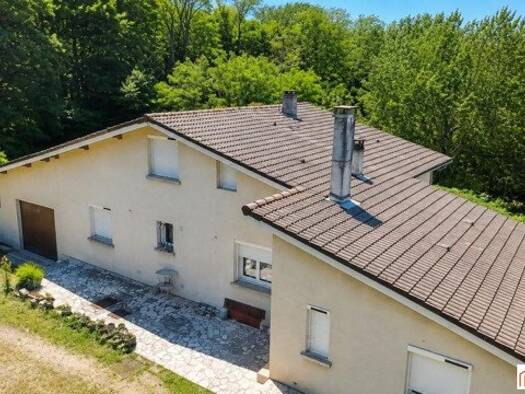 Maison à vendre 246 000 € 6 pièces 4 chambres 147 m² 5 200 m² de terrain Saint-Germain-du-Puch 33750