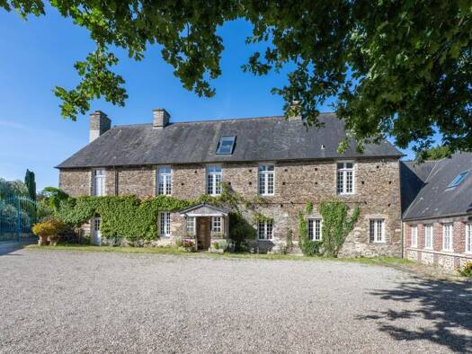 Demeure à vendre 1 595 000 € 11 pièces 6 chambres 505 m² 10 614 m² de terrain Bayeux 14400
