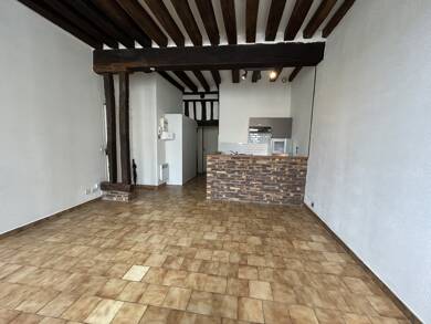 Appartement à louer 520 € 2 pièces 1 chambre 41 m² RDC/2 Orleans 45000