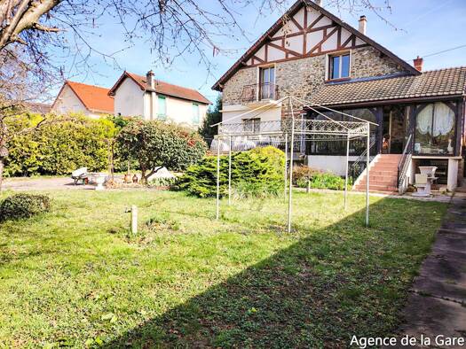 Maison à vendre 799 000 € 7 pièces 5 chambres 170 m² 822 m² de terrain La Vaudoire-Centre Ville Sartrouville 78500