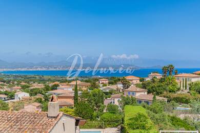 Villa à vendre 1 470 000 € 6 pièces 4 chambres 148 m² 766 m² de terrain Saint Aygulf Frejus 83370