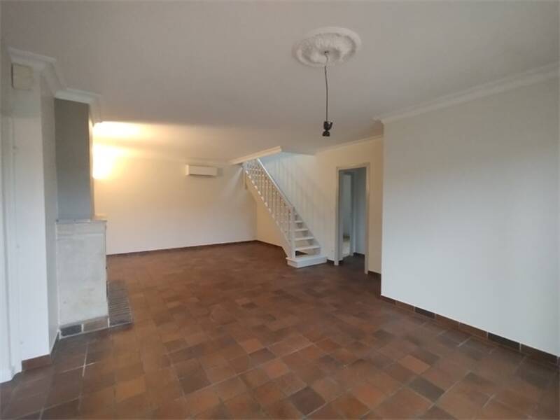 Maison à louer, 110m², JASSERON