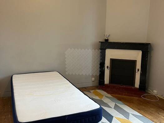 Maison à louer 440 € 7 pièces 6 chambres 120,3 m² Centre Angers 49000