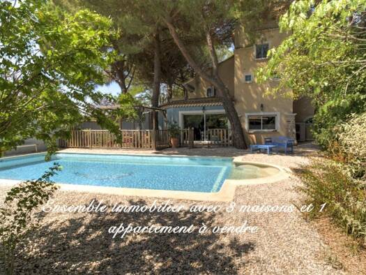 Maison à vendre 661 000 € 15 pièces 8 chambres 298 m² 2 833 m² de terrain Saint-Marcel-d'Ardèche 07700