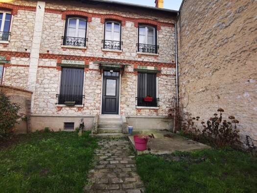 Appartement à louer 1 040 € 2 pièces 1 chambre 58,9 m² RDC Milly-la-Forêt 91490