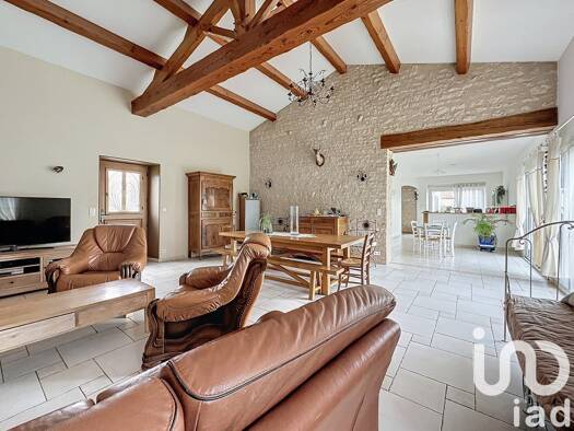 Maison de plain-pied à vendre 293 500 € 5 pièces 3 chambres 141 m² 1 322 m² de terrain Doix lès Fontaines 85200
