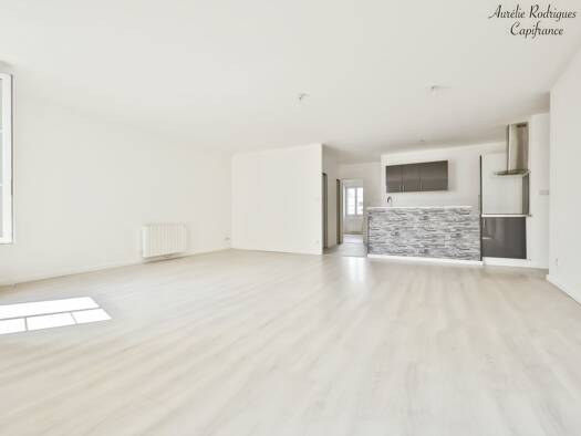 Appartement à vendre 159 000 € 4 pièces 3 chambres 99 m² Étage 2/3 Herriot Mâcon 71000