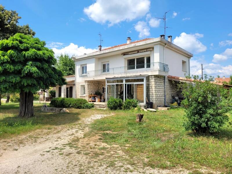 Maison à vendre, 192m², SAINT JULIEN LES ROSIERS