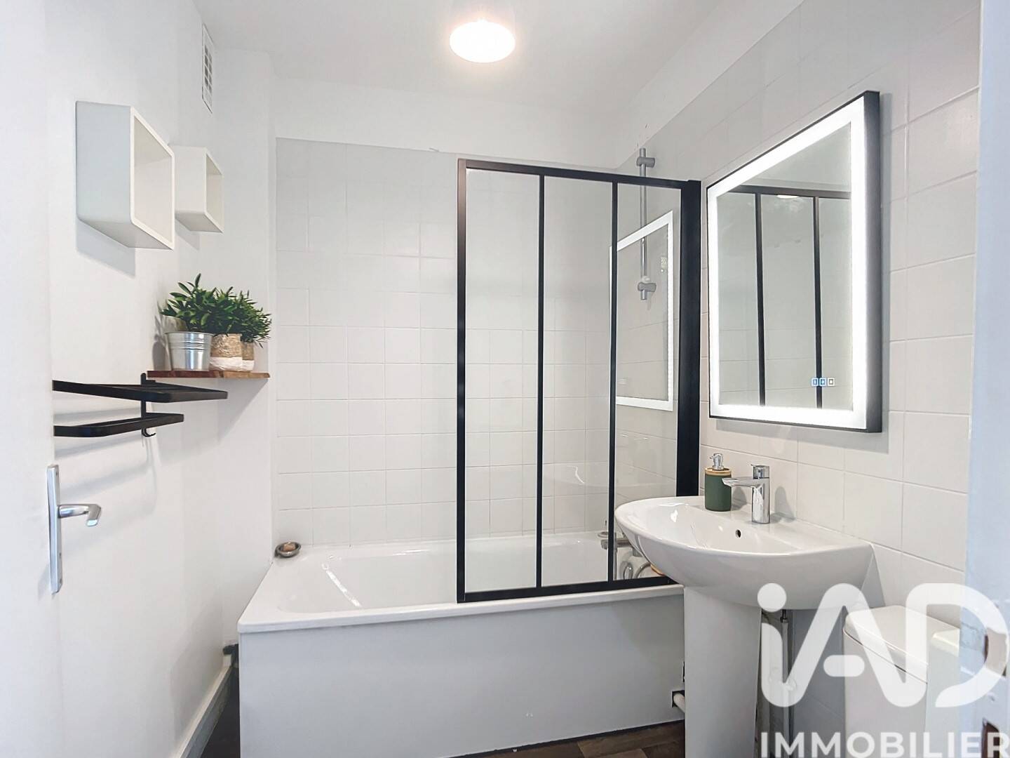 Maison à louer, 42m², SAINT MAUR DES FOSSES