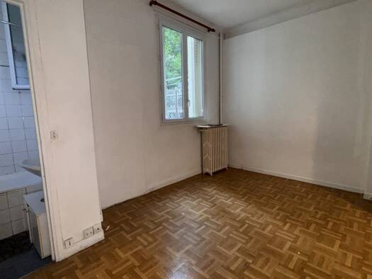 Appartement à louer - logement étudiant 649 € 1 pièce 18,5 m² 1er étage Montrouge 92120