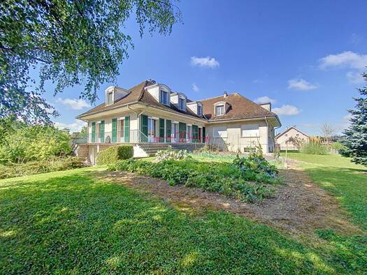 Maison à vendre 265 000 € 12 pièces 6 chambres 420 m² 2 194 m² de terrain Ville sur Tourbe 51800