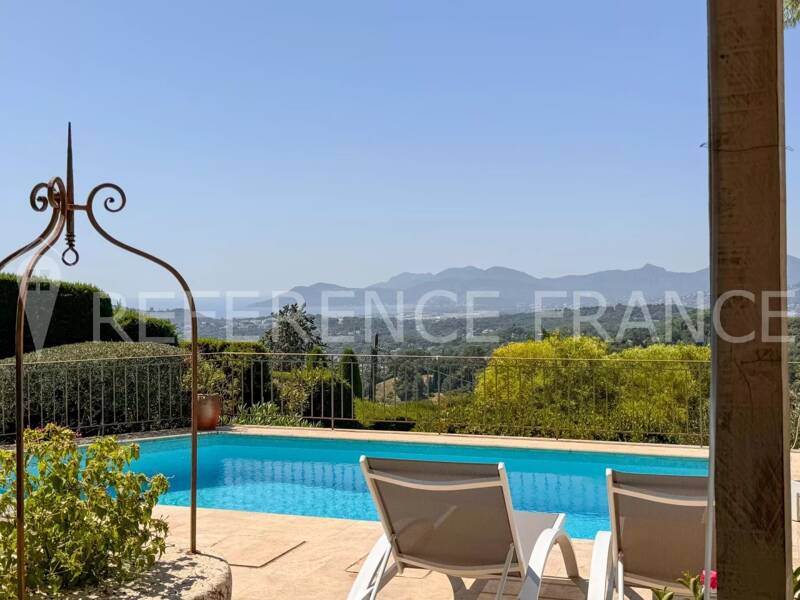 Maison à louer, 200m², MOUGINS