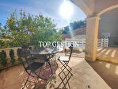 Villa à vendre 885 000 € 6 pièces 5 chambres 128 m² 400 m² de terrain Nord Sanary sur Mer 83110