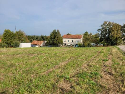 Terrain constructible viabilisé à vendre 47 000 € 963 m² de terrain Thugny-Trugny 08300