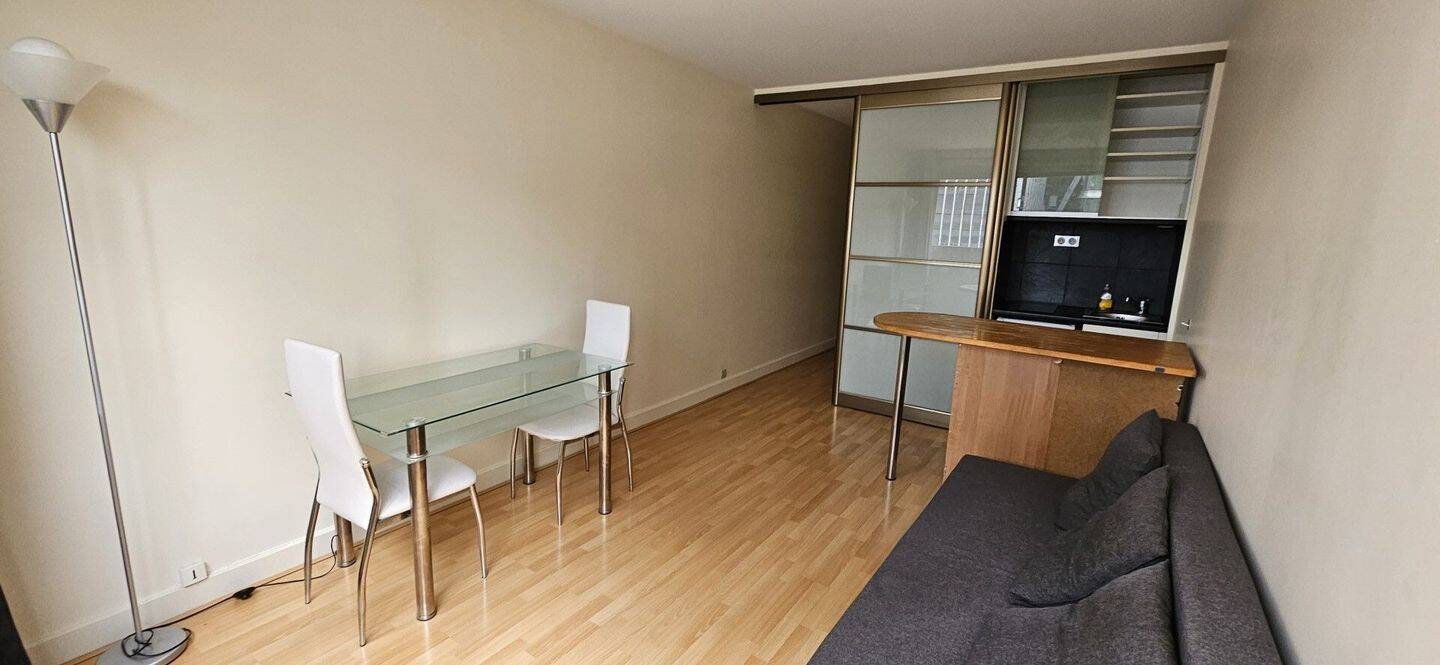 Maison à louer, 25m², COURBEVOIE