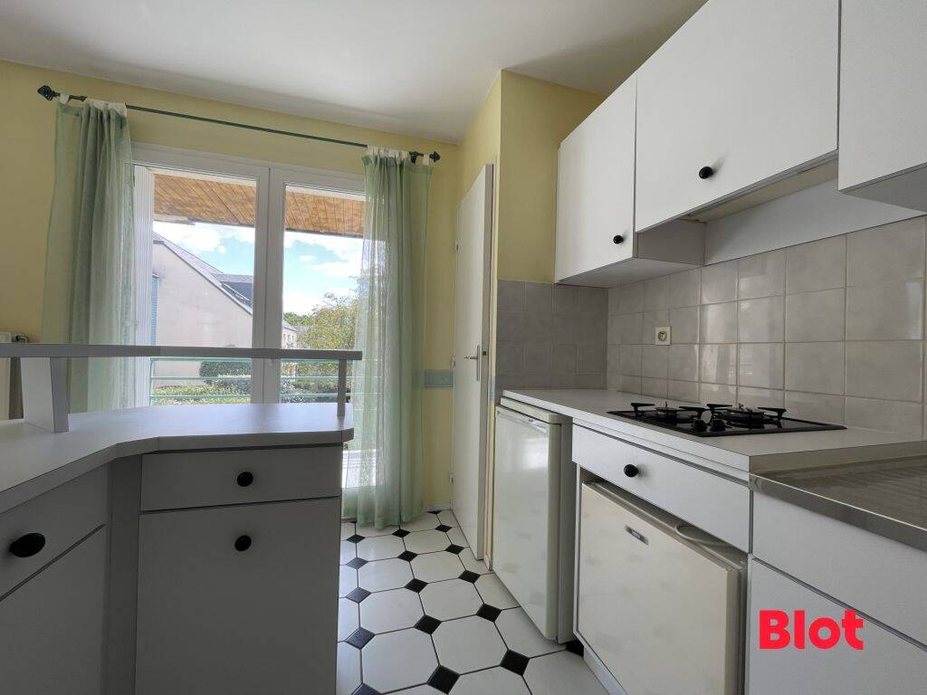A VENDRE PAR BLOT IMMOBILIER EN EXCLUSIVITE ! APPARTEMENT T3 - B — 4