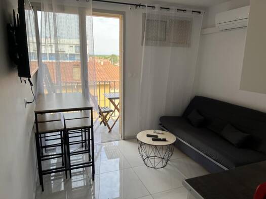 Appartement à louer - logement étudiant 470 € 2 pièces 1 chambre 20 m² Plage Centre Canet-en-Roussillon 66140